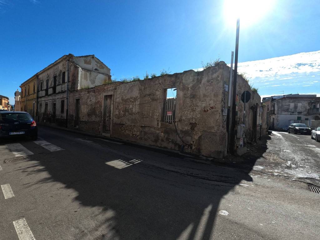 casa indipendente in vendita a Quartu Sant'Elena in zona Centro Storico