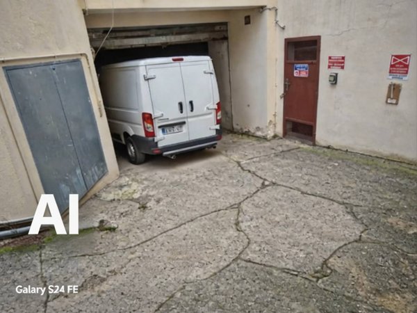 locale di sgombero in vendita a Quartu Sant'Elena in zona Musicisti