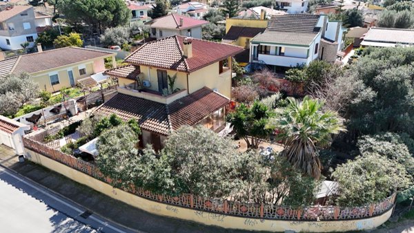 casa indipendente in vendita a Quartu Sant'Elena in zona Margine Rosso