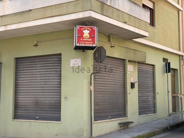 locale commerciale in vendita a Quartu Sant'Elena