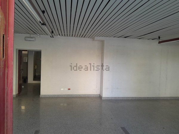 locale commerciale in vendita a Quartu Sant'Elena in zona Pitz'e Serra