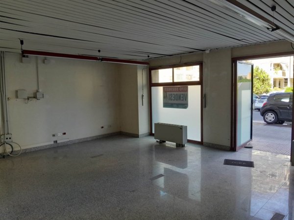 negozio in vendita a Quartu Sant'Elena in zona Pitz'e Serra