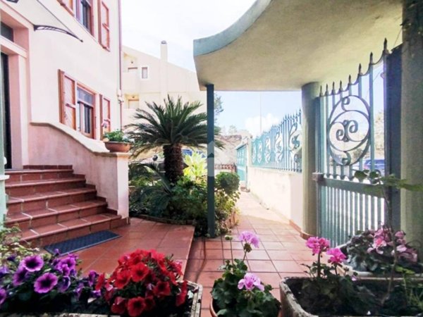 casa indipendente in vendita a Quartu Sant'Elena in zona Musicisti