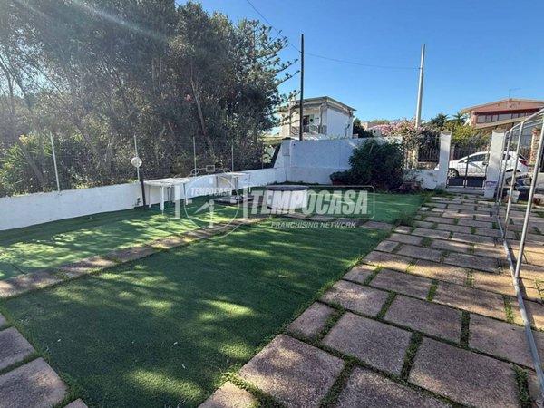 casa indipendente in vendita a Quartu Sant'Elena in zona Litorale