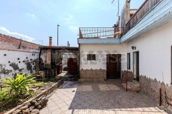 casa indipendente in vendita a Quartu Sant'Elena in zona Centro Storico