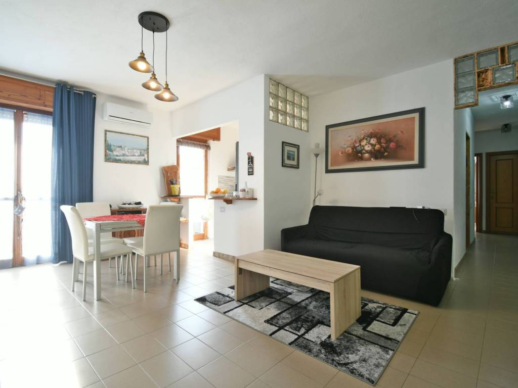 appartamento in vendita a Quartu Sant'Elena in zona Pitz'e Serra