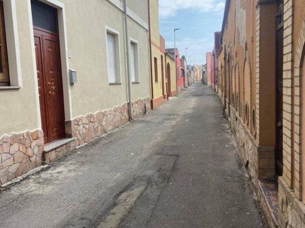 appartamento in vendita a Quartu Sant'Elena in zona Centro Storico