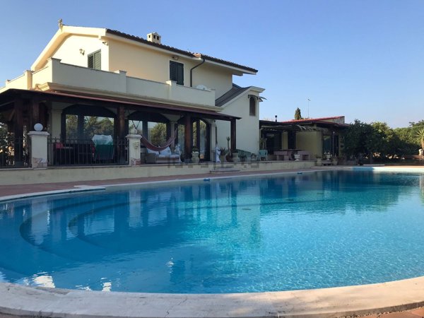 casa indipendente in vendita a Quartu Sant'Elena in zona Litorale