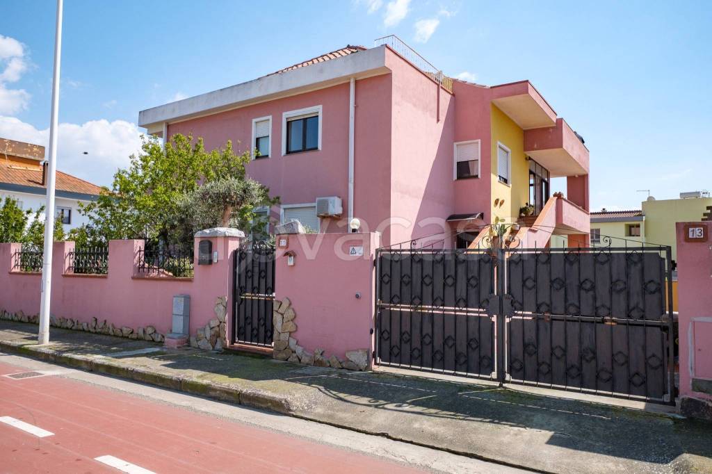 appartamento in vendita a Quartu Sant'Elena in zona Poetto di Quartu