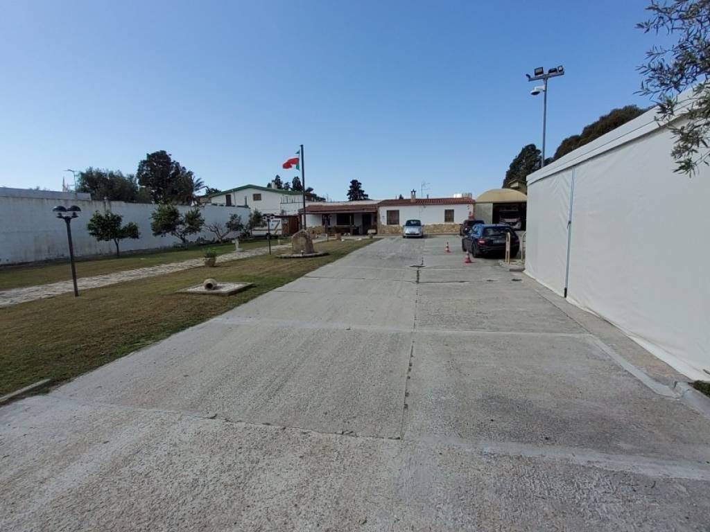 casa indipendente in vendita a Quartu Sant'Elena in zona Flumini di Quartu