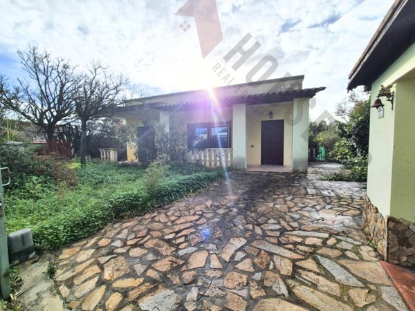 casa indipendente in vendita a Quartu Sant'Elena