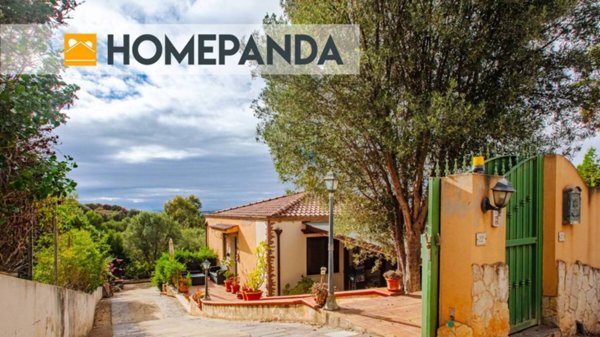 casa indipendente in vendita a Quartu Sant'Elena in zona Niu Crobu