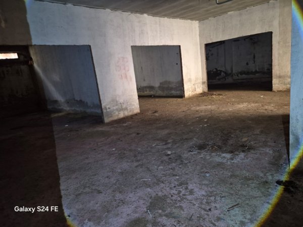 locale di sgombero in vendita a Quartu Sant'Elena in zona Musicisti