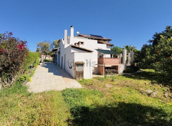 casa indipendente in vendita a Quartu Sant'Elena in zona Flumini di Quartu