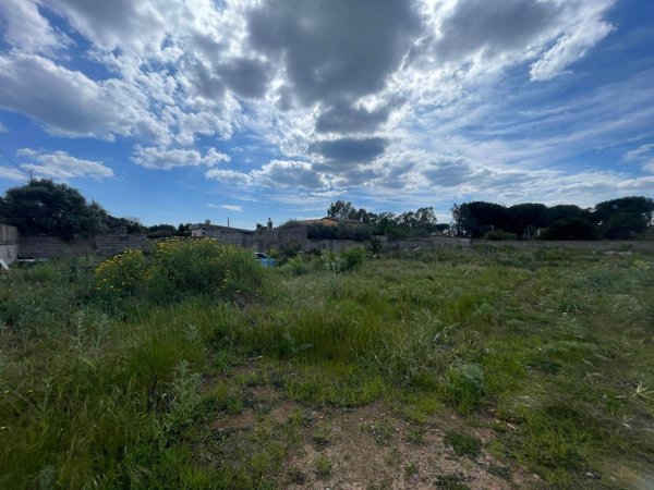 terreno edificabile in vendita a Quartu Sant'Elena