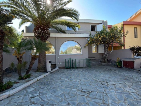 casa indipendente in vendita a Quartu Sant'Elena in zona Foxi