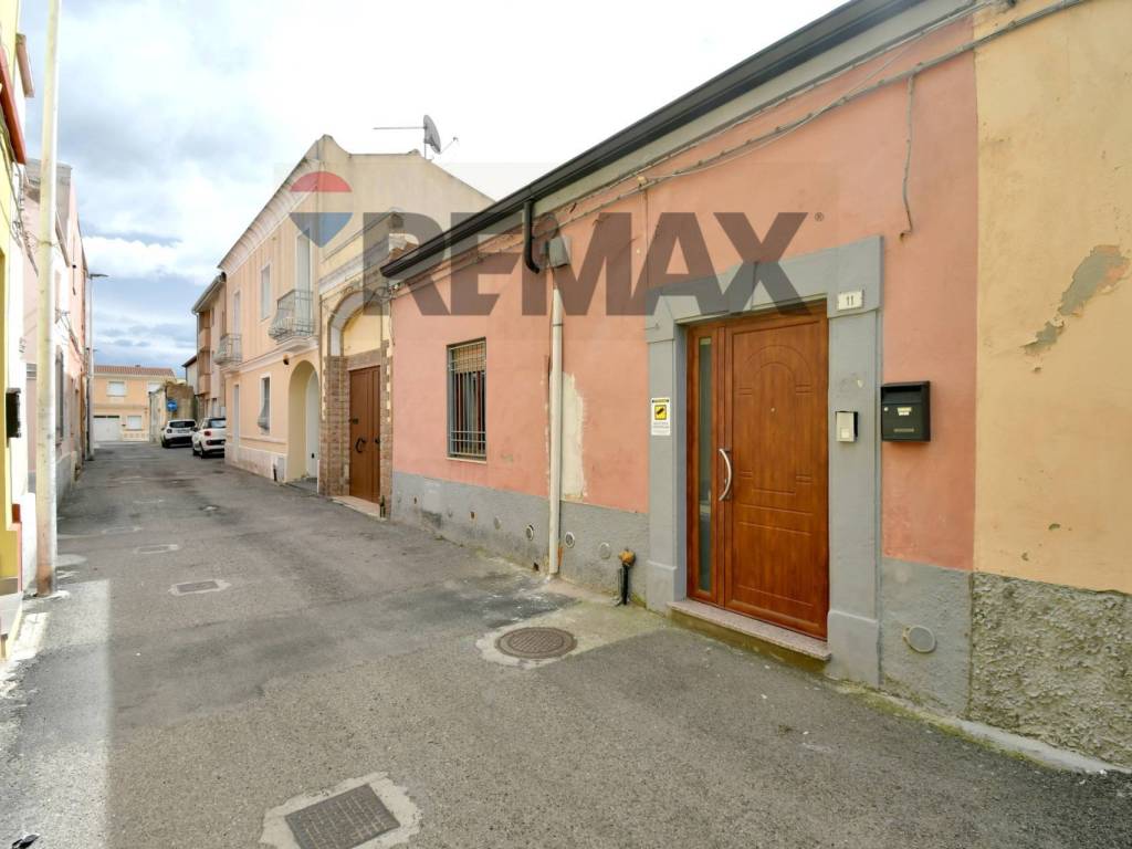 casa indipendente in vendita a Quartu Sant'Elena in zona Centro Storico