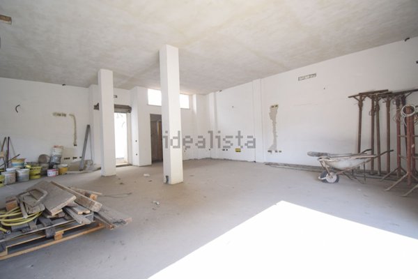 locale commerciale in vendita a Quartu Sant'Elena in zona Pitz'e Serra