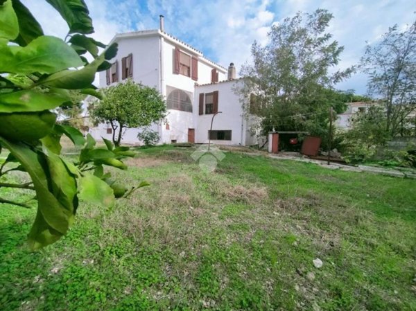 casa indipendente in vendita a Quartu Sant'Elena in zona Simbirizzi