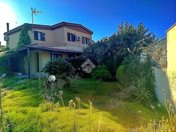 casa indipendente in vendita a Quartu Sant'Elena in zona Litorale