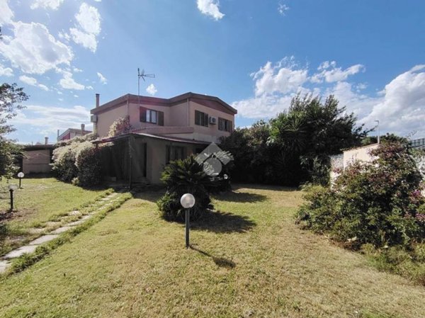 casa indipendente in vendita a Quartu Sant'Elena in zona Litorale