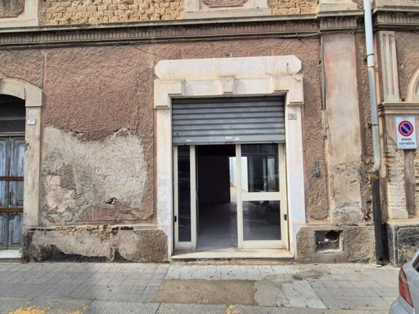 negozio in vendita a Quartu Sant'Elena
