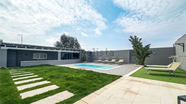 casa indipendente in vendita a Quartu Sant'Elena in zona Sant'Andrea