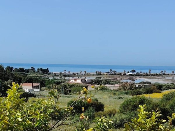 casa indipendente in vendita a Quartu Sant'Elena in zona Margine Rosso