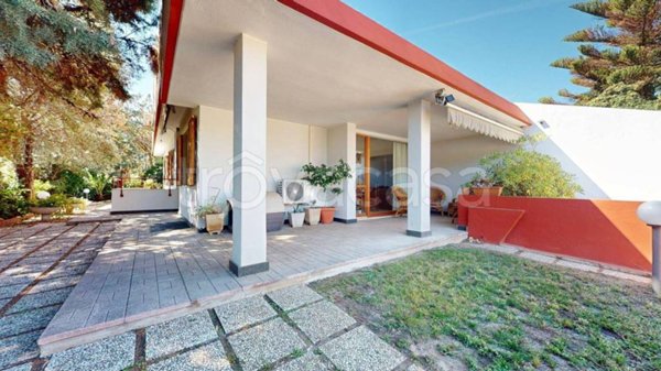 casa indipendente in vendita a Quartu Sant'Elena in zona Litorale