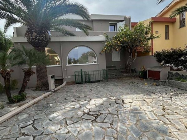 casa indipendente in vendita a Quartu Sant'Elena in zona Sant'Andrea