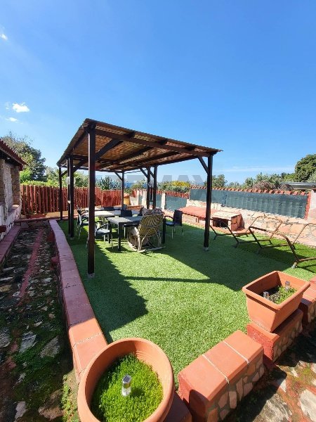 casa indipendente in vendita a Quartu Sant'Elena in zona Geremeas