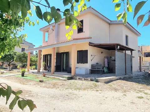 casa indipendente in vendita a Quartu Sant'Elena in zona Margine Rosso