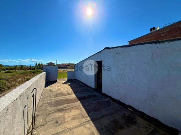 locale di sgombero in vendita a Quartu Sant'Elena in zona Poetto di Quartu