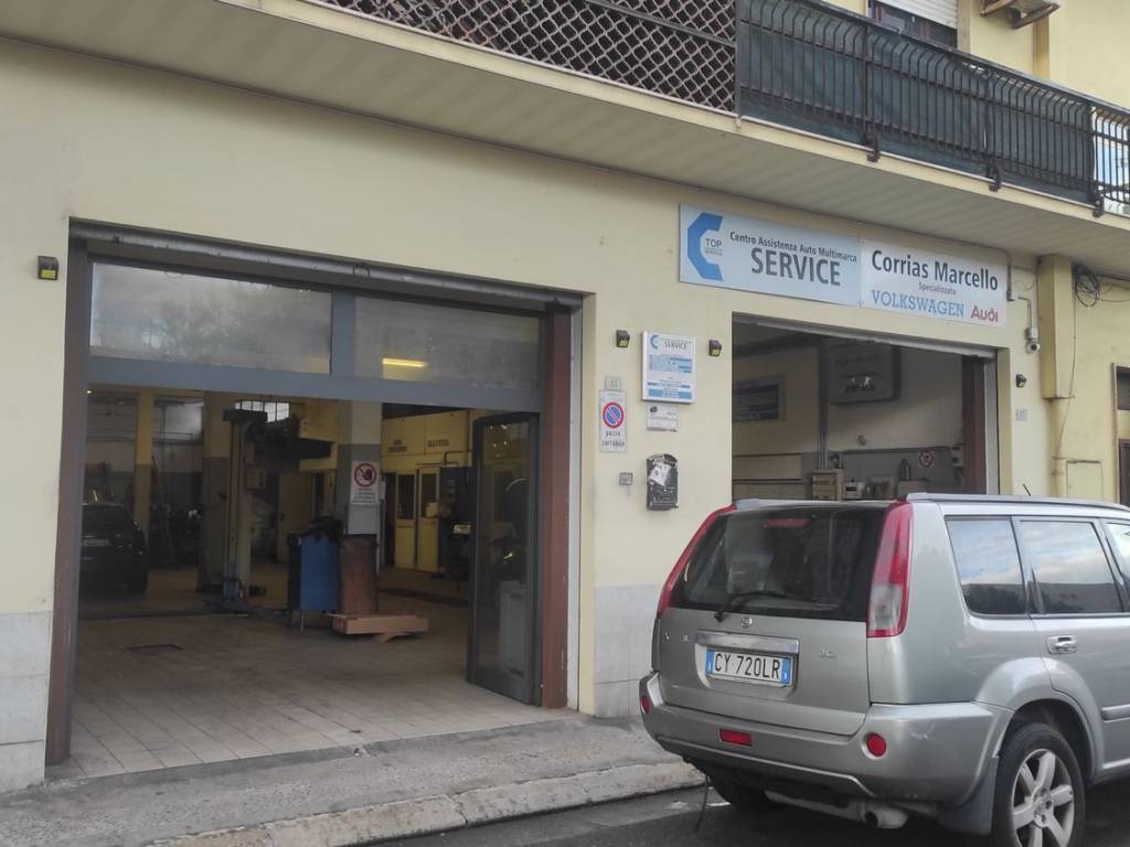 negozio in vendita a Quartu Sant'Elena in zona Centro Storico