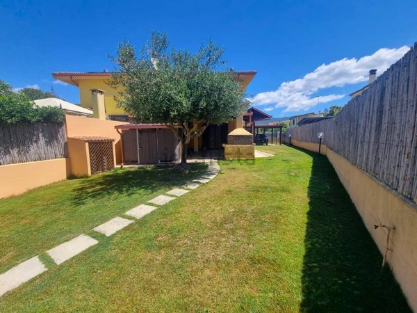 casa indipendente in vendita a Quartu Sant'Elena
