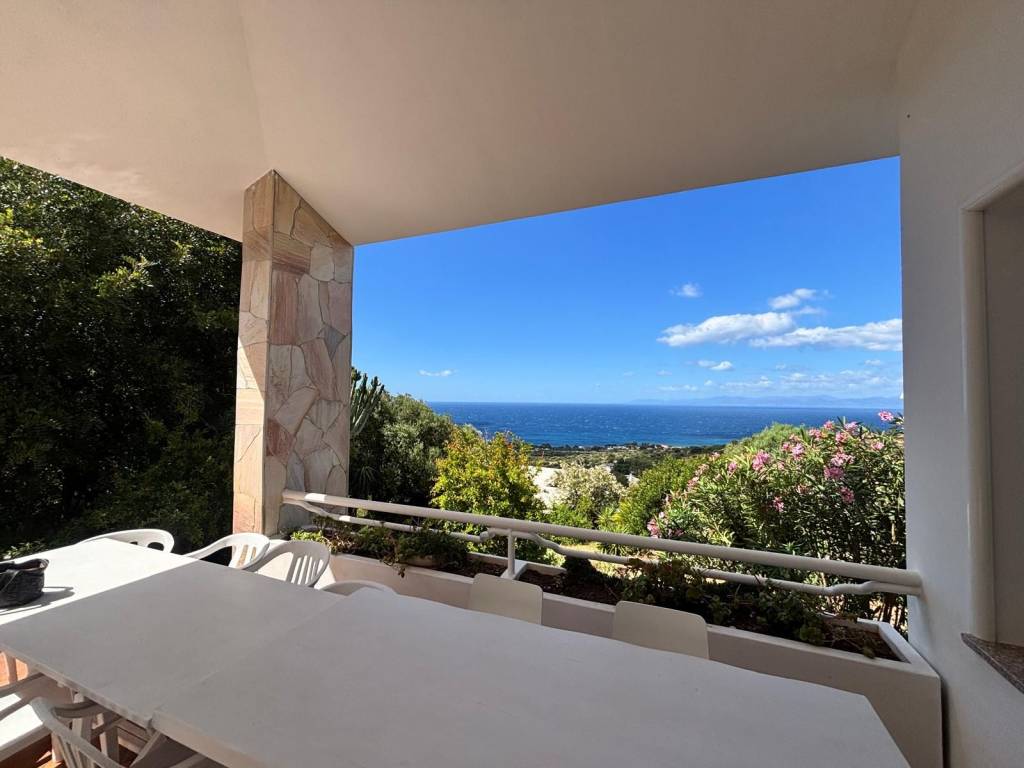 casa indipendente in vendita a Quartu Sant'Elena in zona Geremeas
