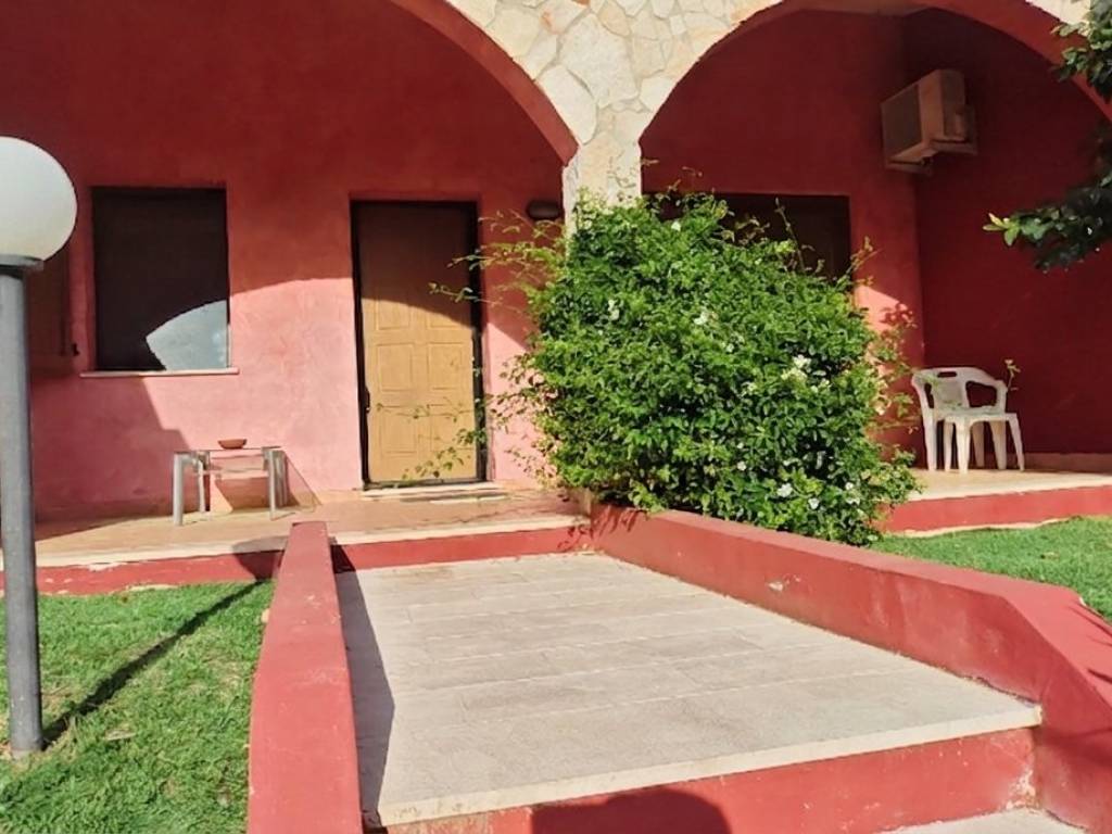 casa indipendente in vendita a Quartu Sant'Elena in zona Capitana
