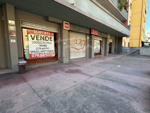 negozio in vendita a Quartu Sant'Elena in zona Pitz'e Serra