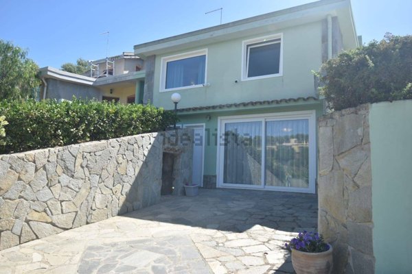 casa indipendente in vendita a Quartu Sant'Elena in zona Niu Crobu