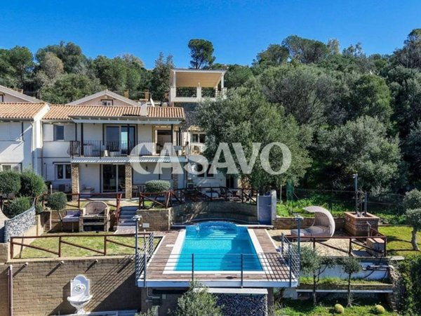 casa indipendente in vendita a Quartu Sant'Elena in zona Niu Crobu