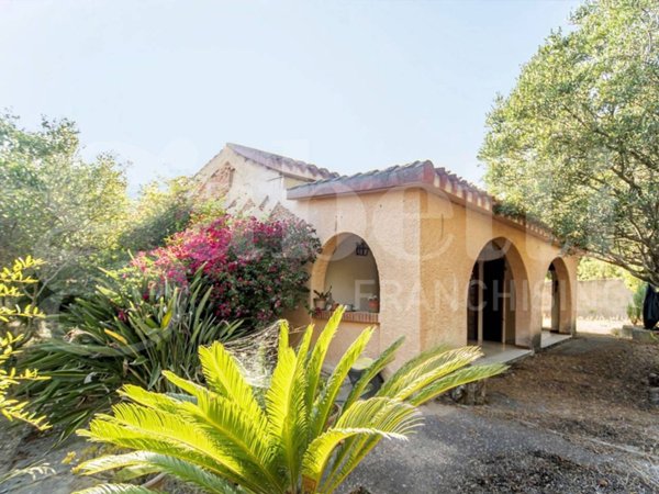 casa indipendente in vendita a Quartu Sant'Elena in zona Sant'Andrea
