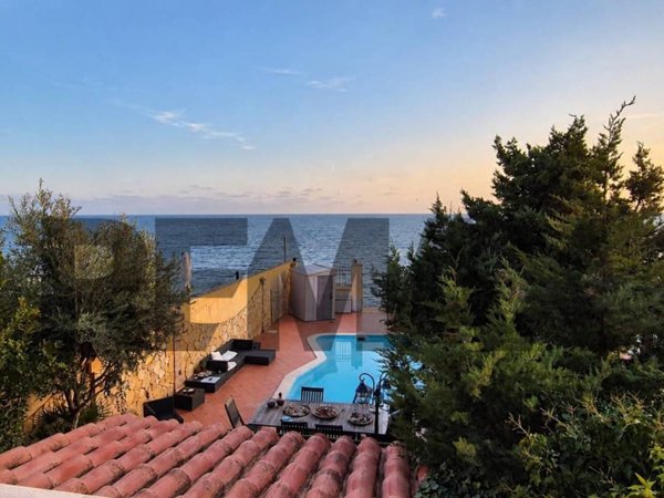 casa indipendente in vendita a Quartu Sant'Elena in zona Foxi