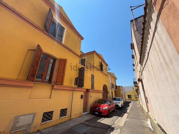 casa indipendente in vendita a Quartu Sant'Elena in zona Funtan'e Ortus