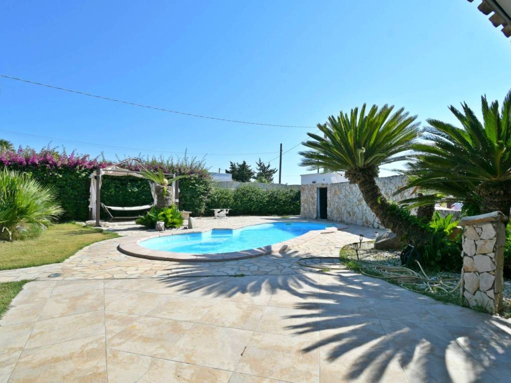casa indipendente in vendita a Quartu Sant'Elena in zona Sant'Andrea