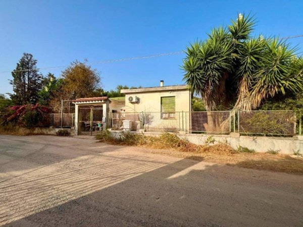 casa indipendente in vendita a Quartu Sant'Elena in zona Flumini di Quartu
