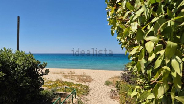 casa indipendente in vendita a Quartu Sant'Elena in zona Geremeas