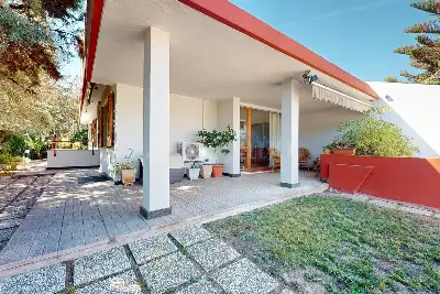 casa indipendente in vendita a Quartu Sant'Elena in zona Litorale
