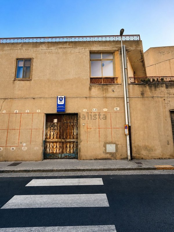 locale commerciale in vendita a Quartu Sant'Elena in zona Pitz'e Serra