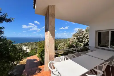 casa indipendente in vendita a Quartu Sant'Elena in zona Geremeas