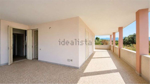 casa indipendente in vendita a Quartu Sant'Elena in zona Sant'Isidoro